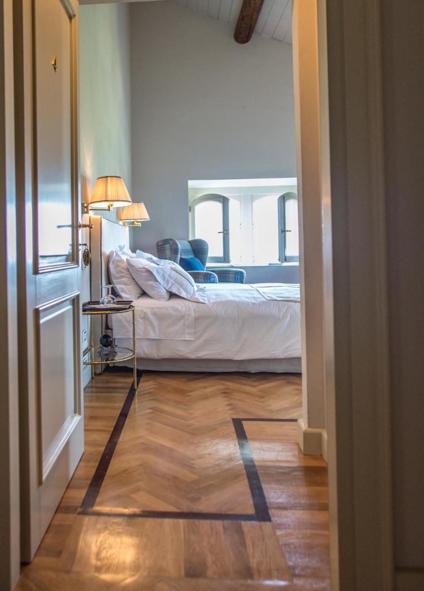 Castello Di Mornico Losana