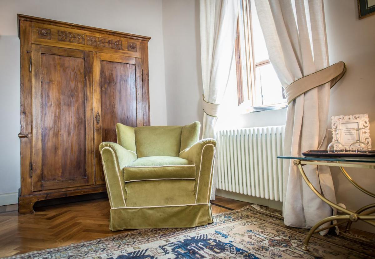 Castello Di Mornico Losana