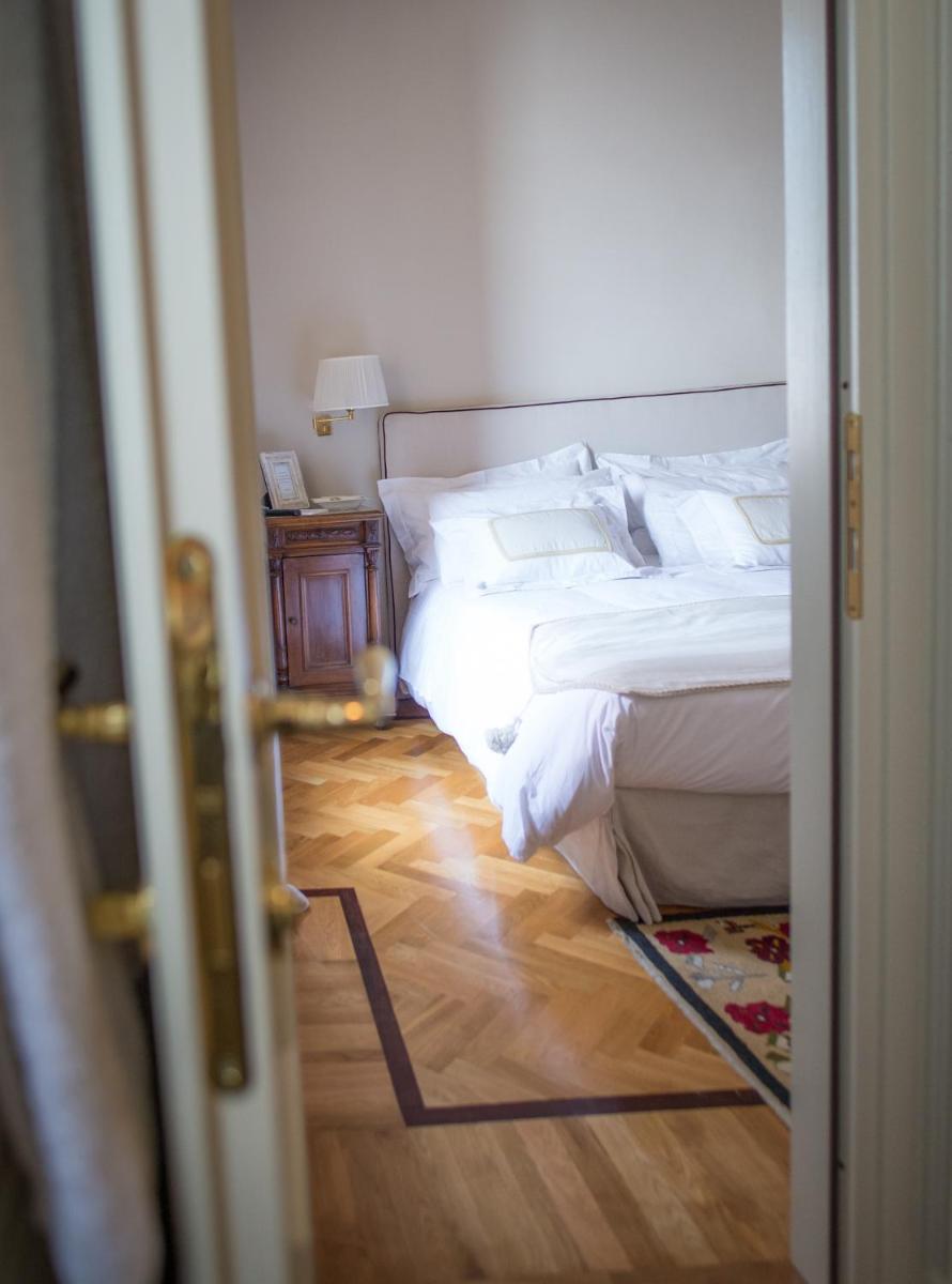 Castello Di Mornico Losana