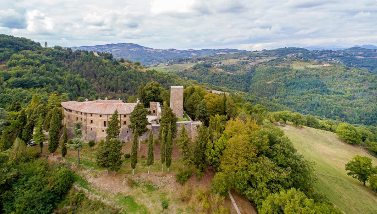 Castello di Petroia