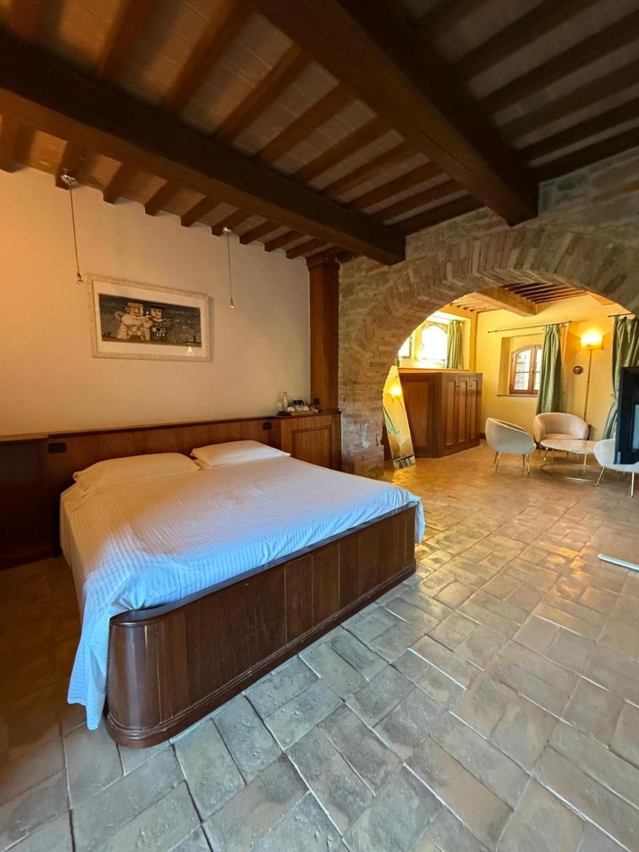 Castello di Petroia