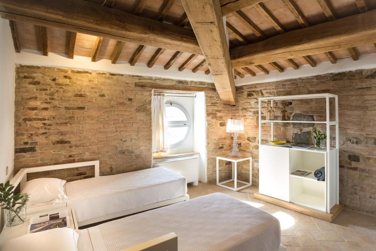 CASTELLO DI RAMAZZANO - Tenute Aliani