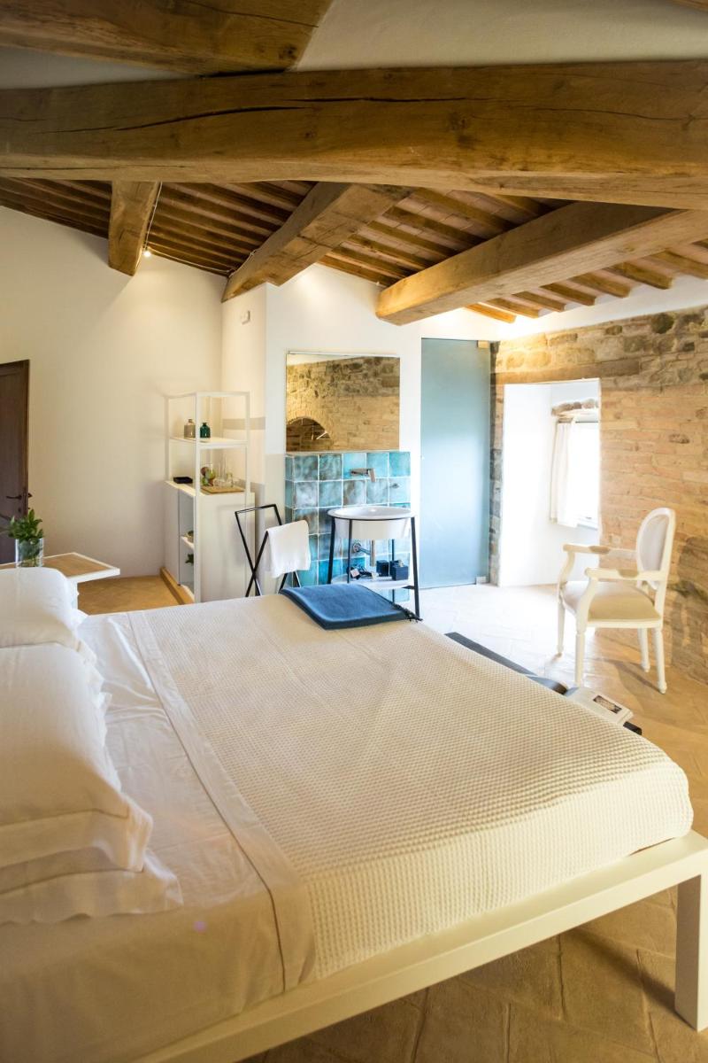 CASTELLO DI RAMAZZANO - Tenute Aliani