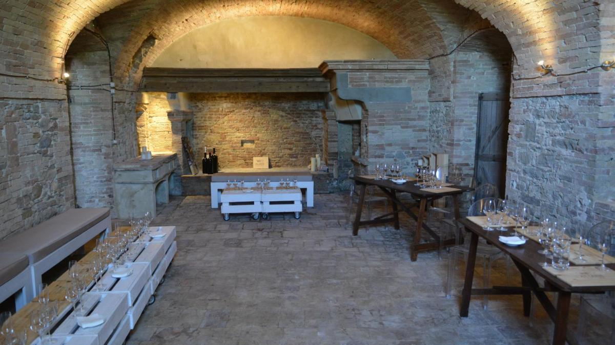 CASTELLO DI RAMAZZANO - Tenute Aliani