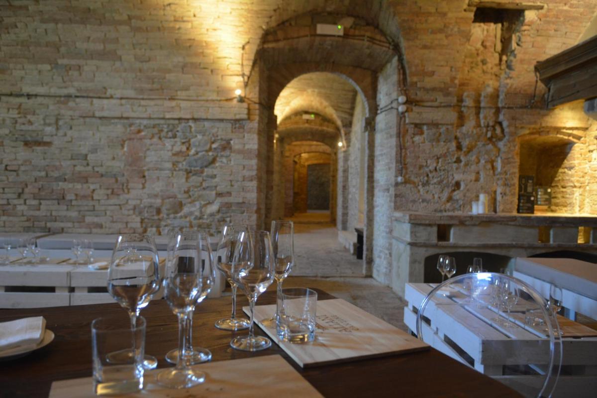 CASTELLO DI RAMAZZANO - Tenute Aliani