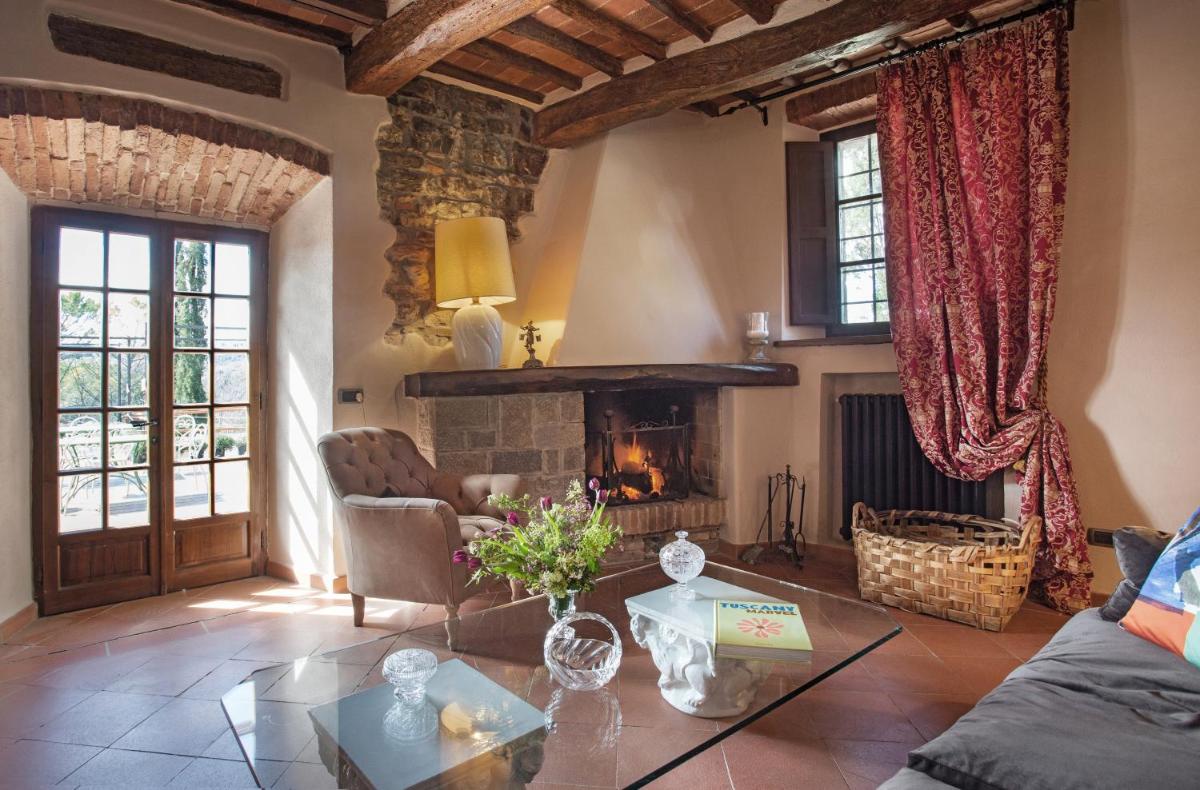 Castello Di Tornano Wine Relais