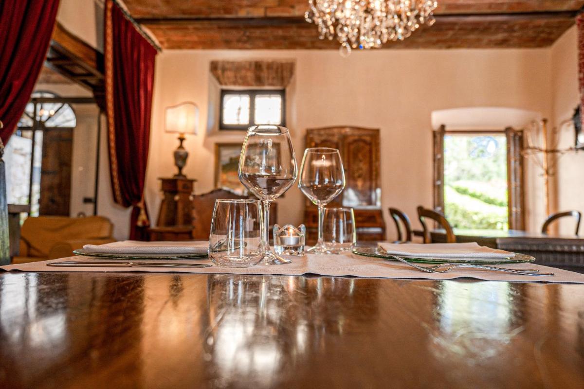 Castello Di Tornano Wine Relais