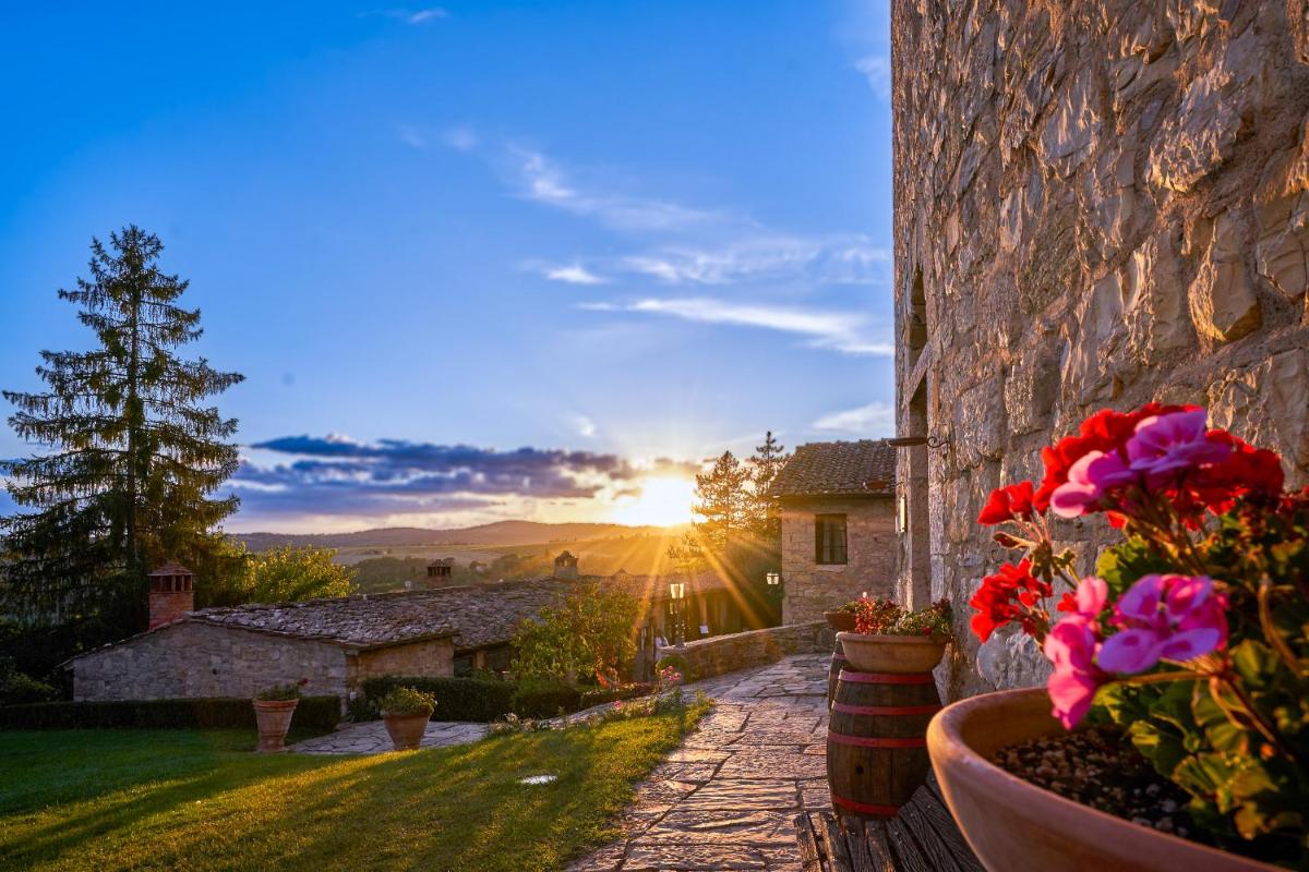 Castello Di Tornano Wine Relais