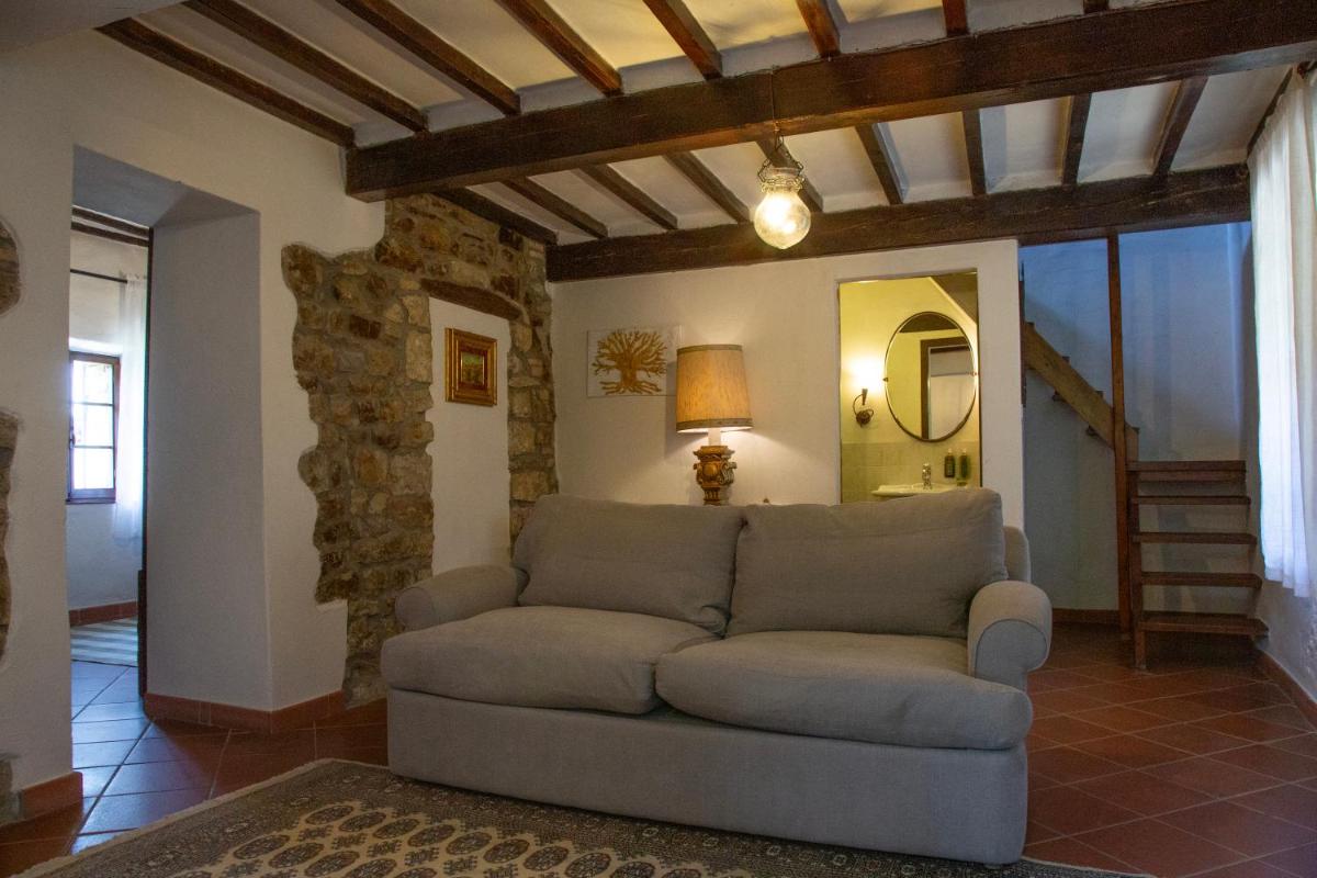 Castello Di Tornano Wine Relais