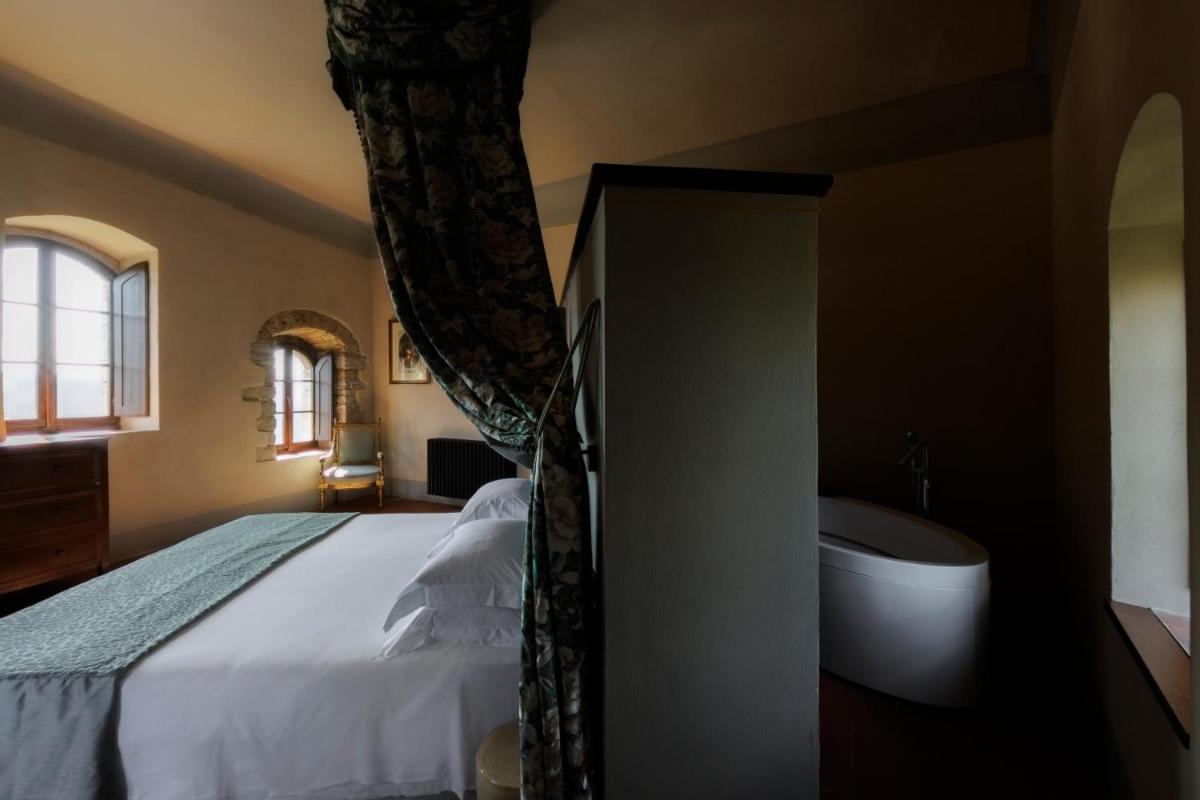 Castello Di Tornano Wine Relais