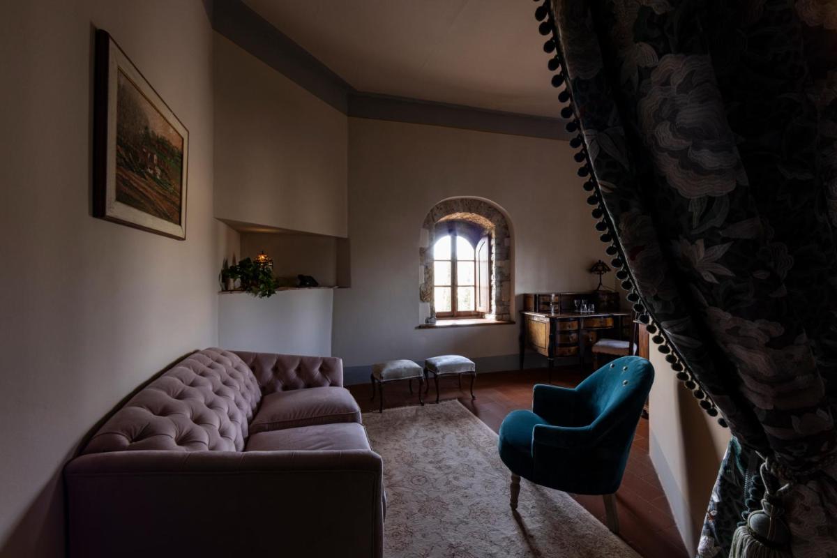 Castello Di Tornano Wine Relais