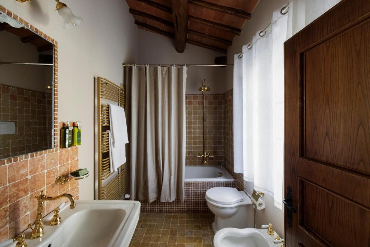 Castello Di Tornano Wine Relais