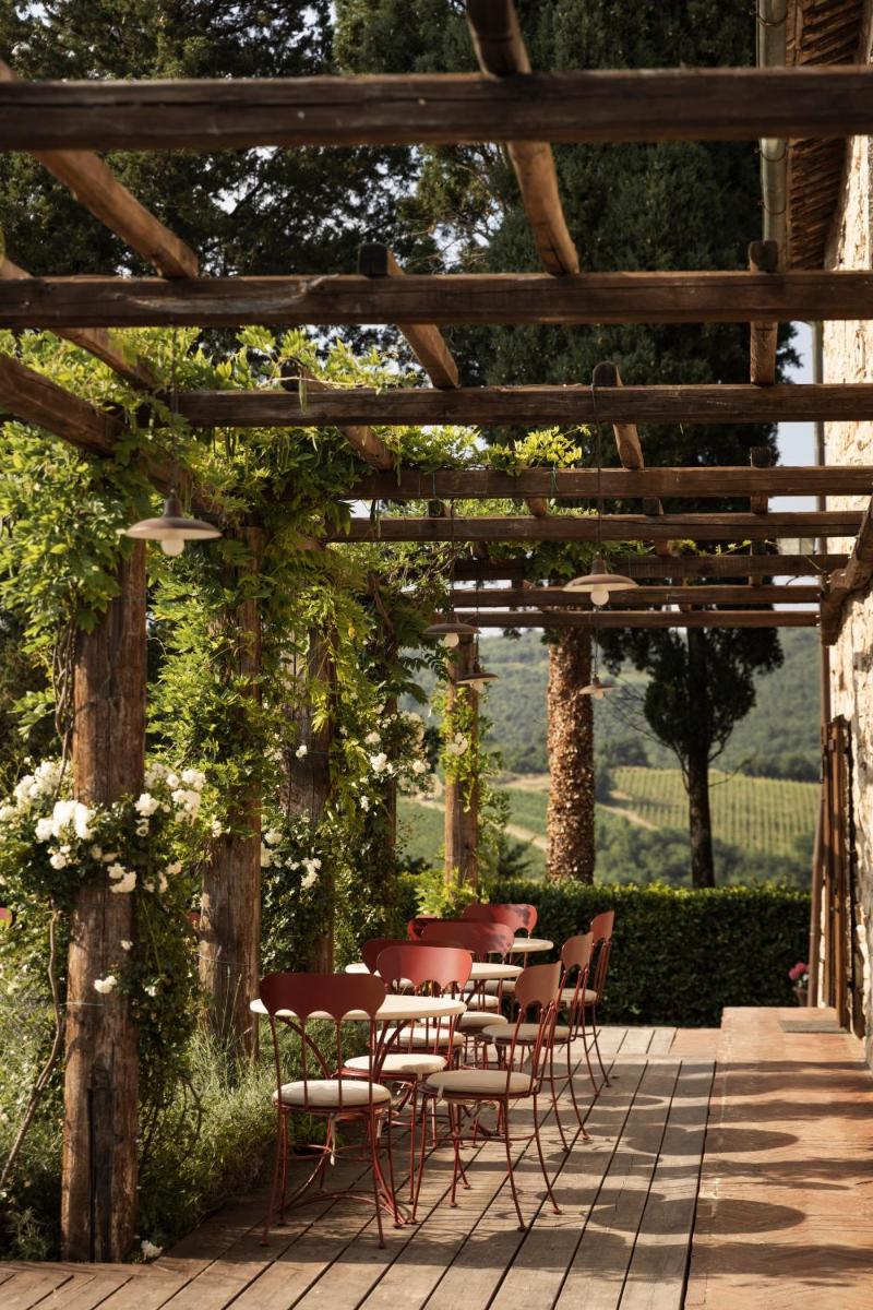 Castello Di Tornano Wine Relais