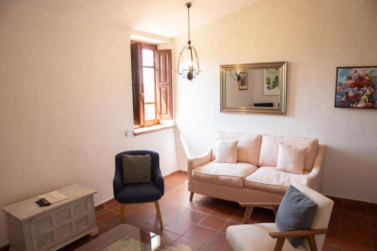 Castello Di Tornano Wine Relais