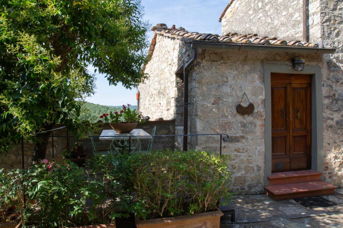 Castello Di Tornano Wine Relais