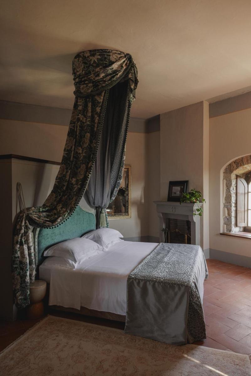Castello Di Tornano Wine Relais