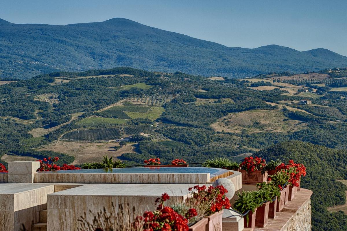 Castello di Velona Resort, Thermal SPA & Winery