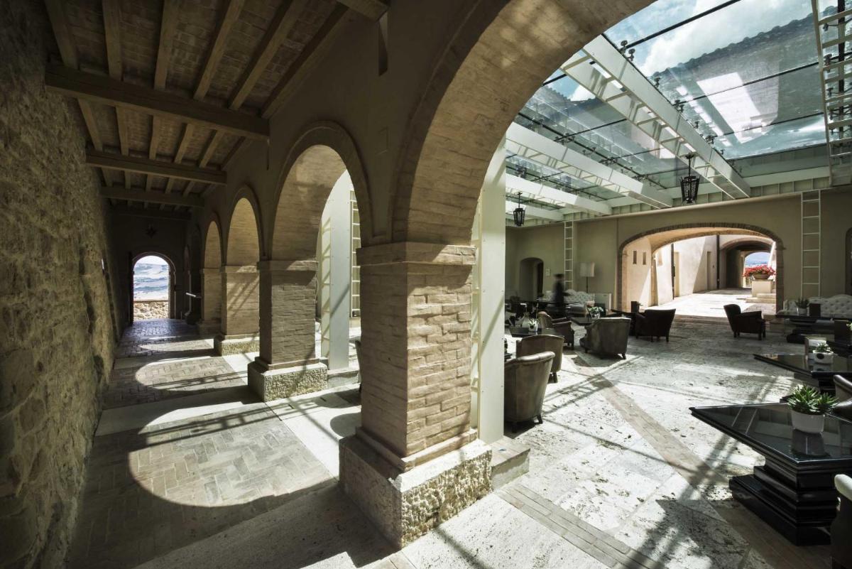 Castello di Velona Resort, Thermal SPA & Winery