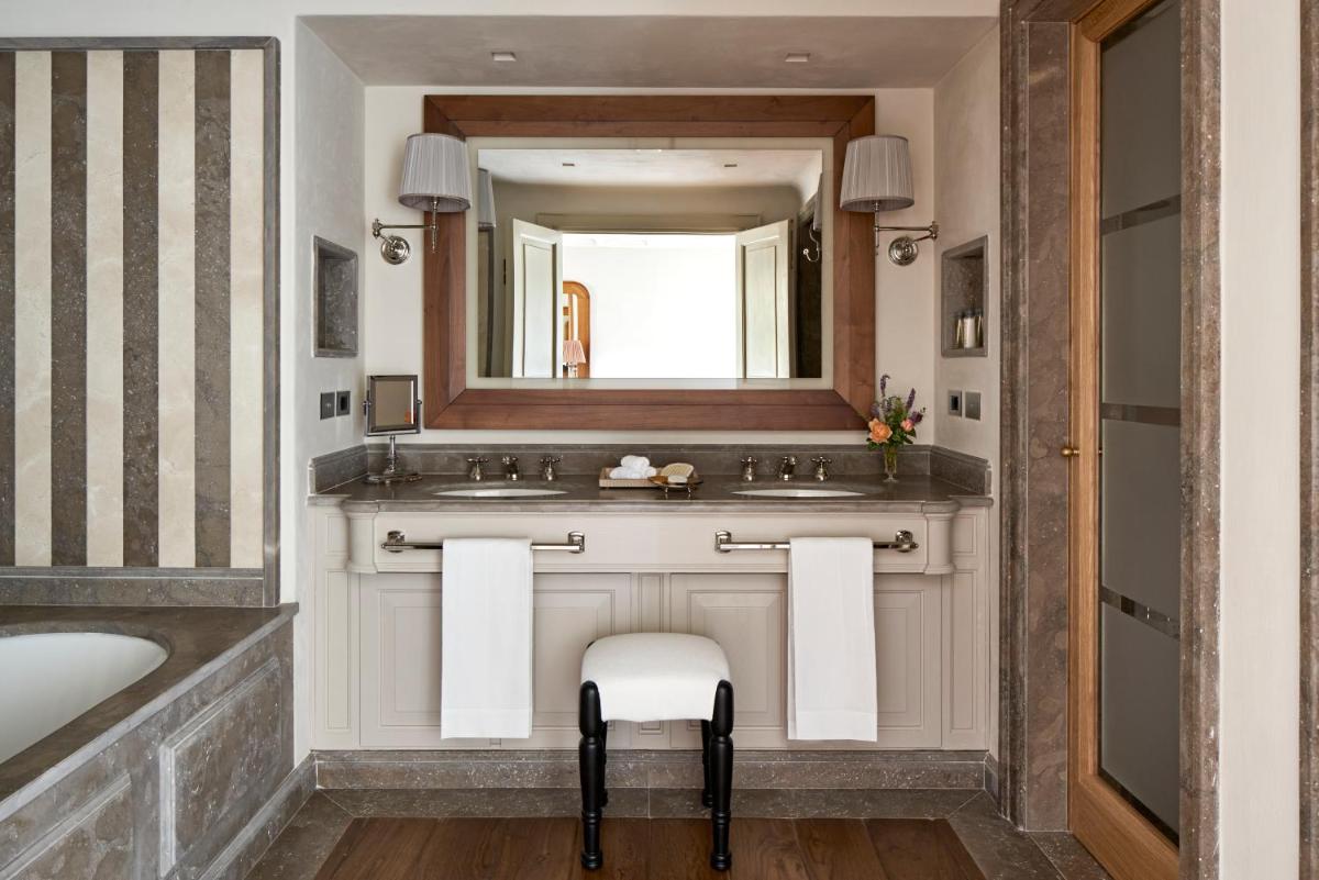 Castiglion del Bosco, A Rosewood Hotel