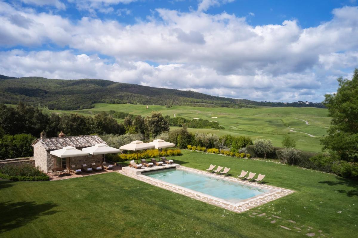 Castiglion del Bosco, A Rosewood Hotel