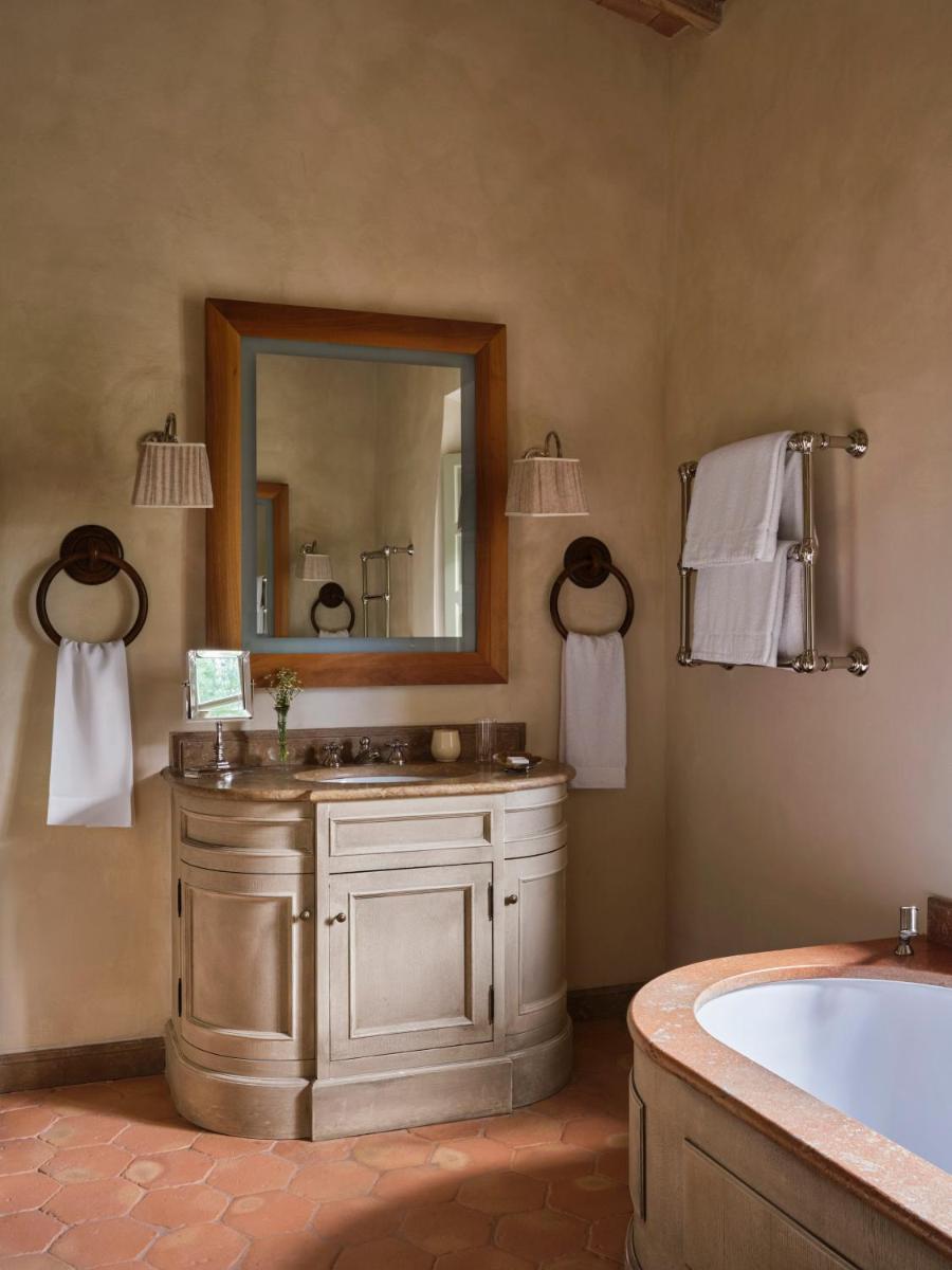 Castiglion del Bosco, A Rosewood Hotel