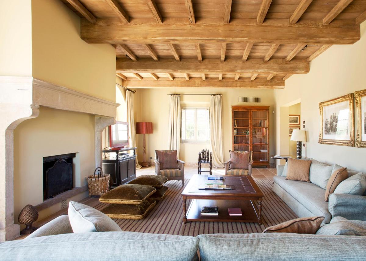 Castiglion del Bosco, A Rosewood Hotel
