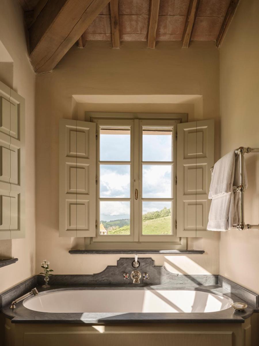 Castiglion del Bosco, A Rosewood Hotel