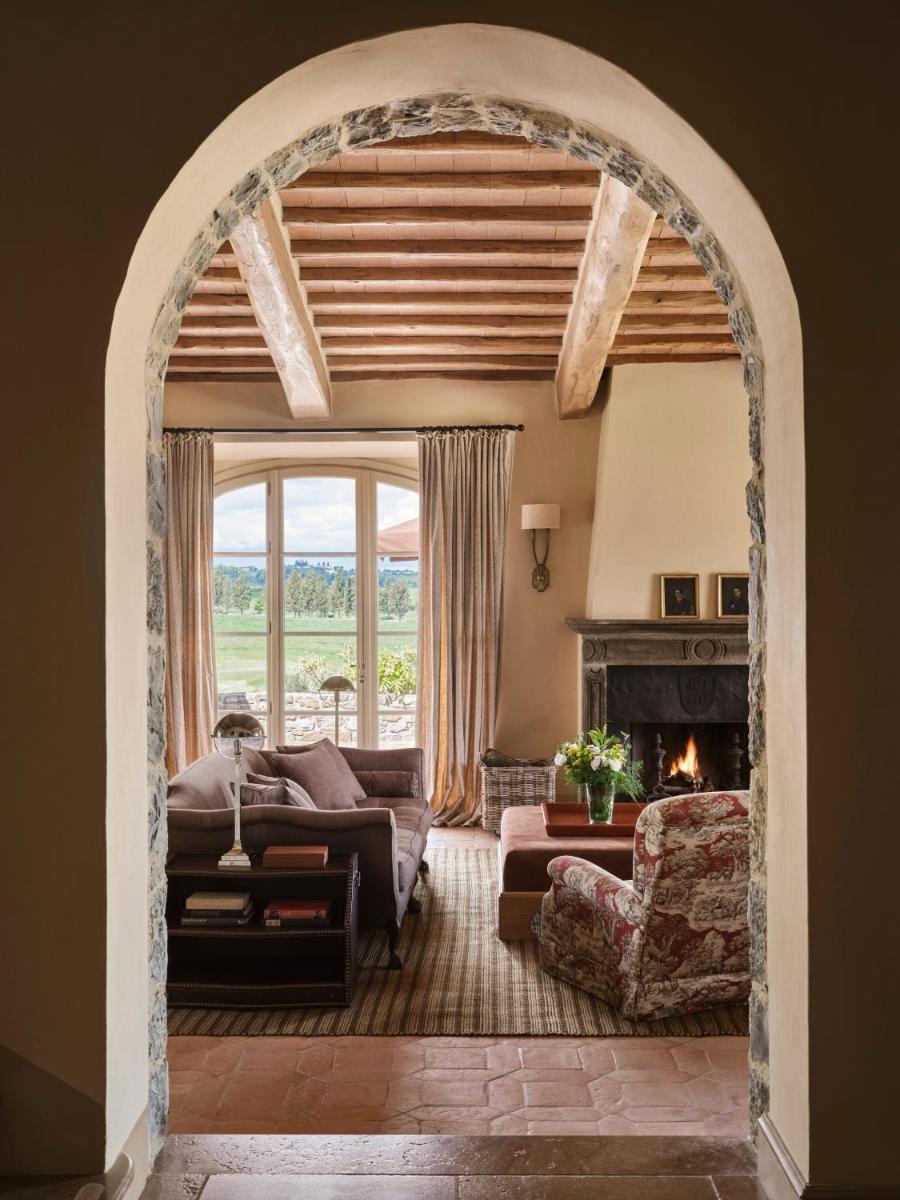 Castiglion del Bosco, A Rosewood Hotel
