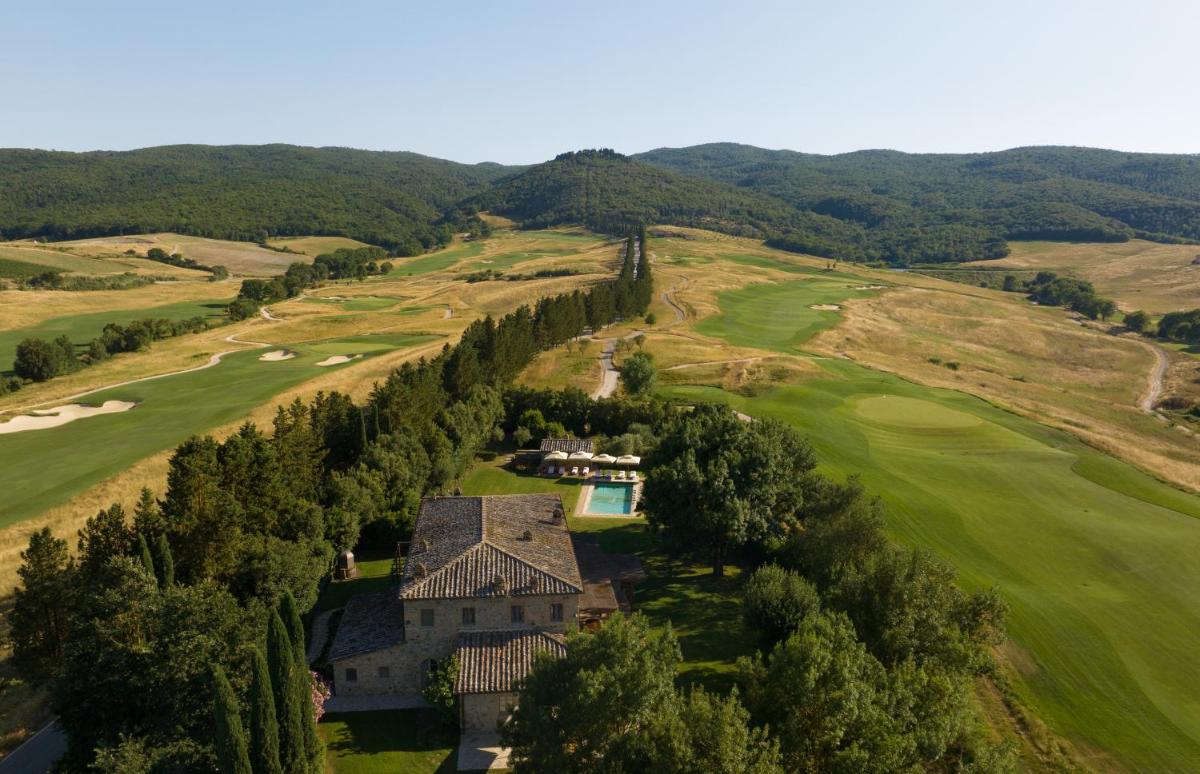 Castiglion del Bosco, A Rosewood Hotel