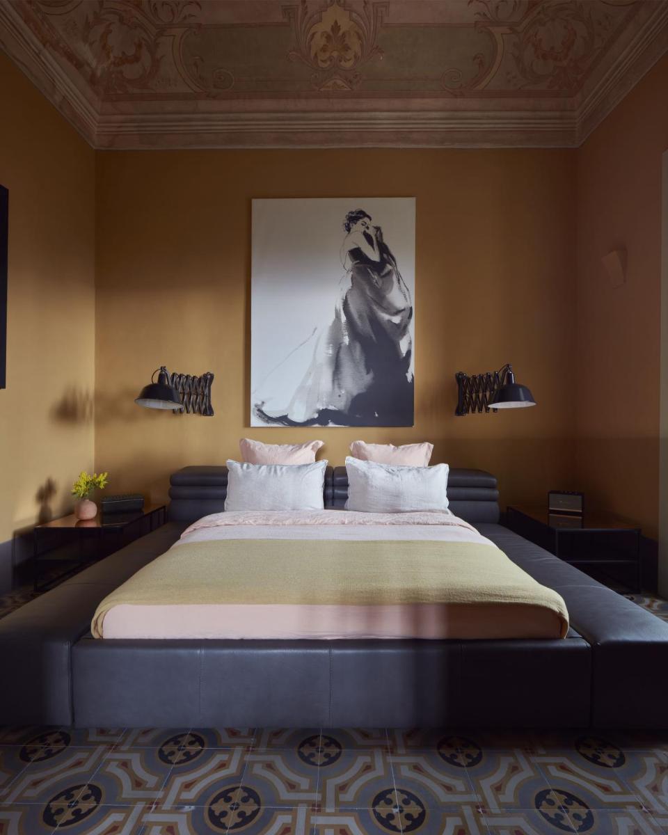 Castle Elvira - The Castle & The Cottage