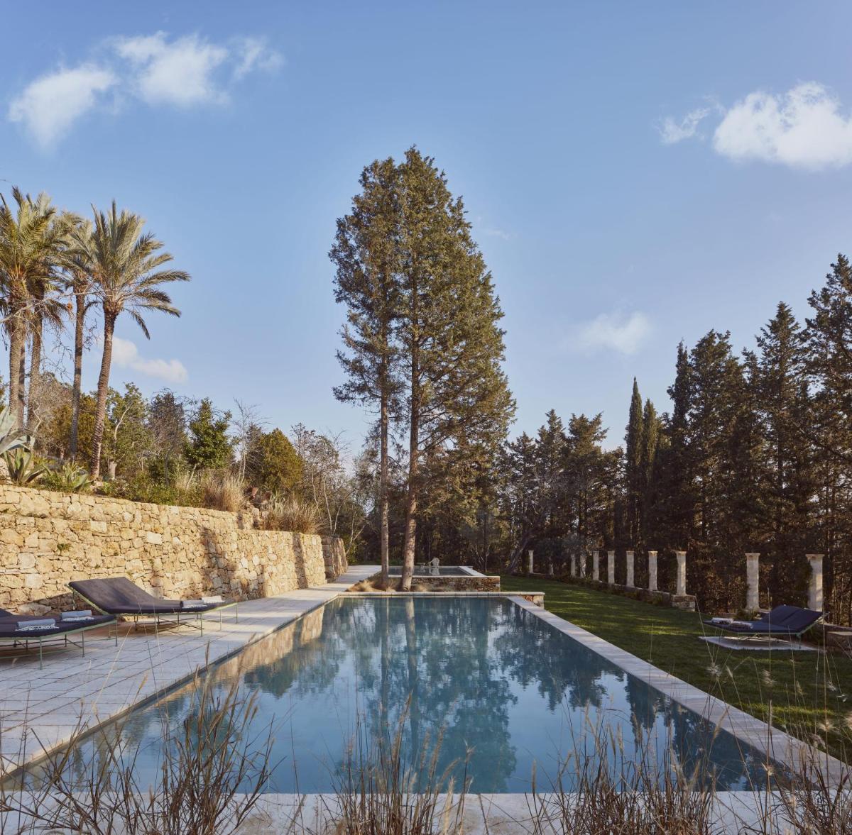 Castle Elvira - The Castle & The Cottage