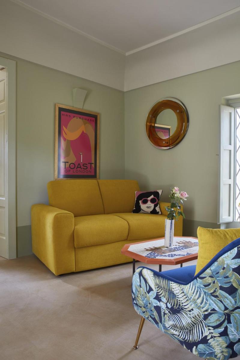 Castle Elvira - The Castle & The Cottage