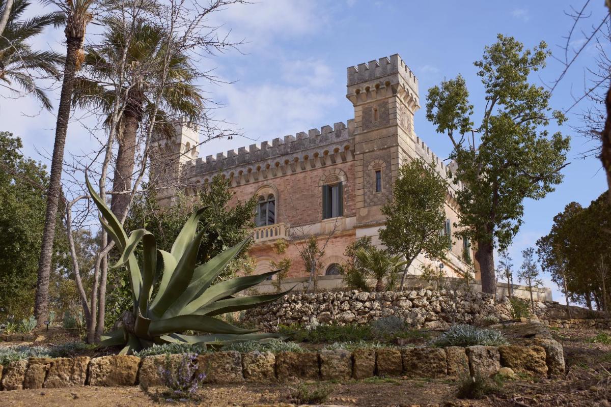 Castle Elvira - The Castle & The Cottage