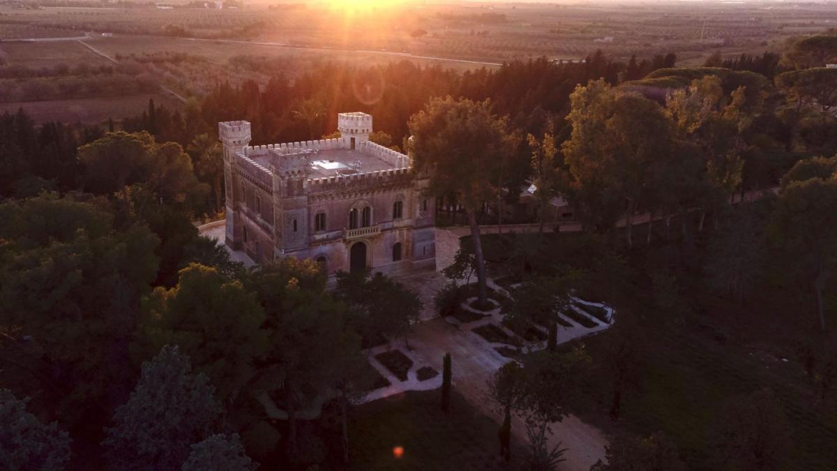 Castle Elvira - The Castle & The Cottage