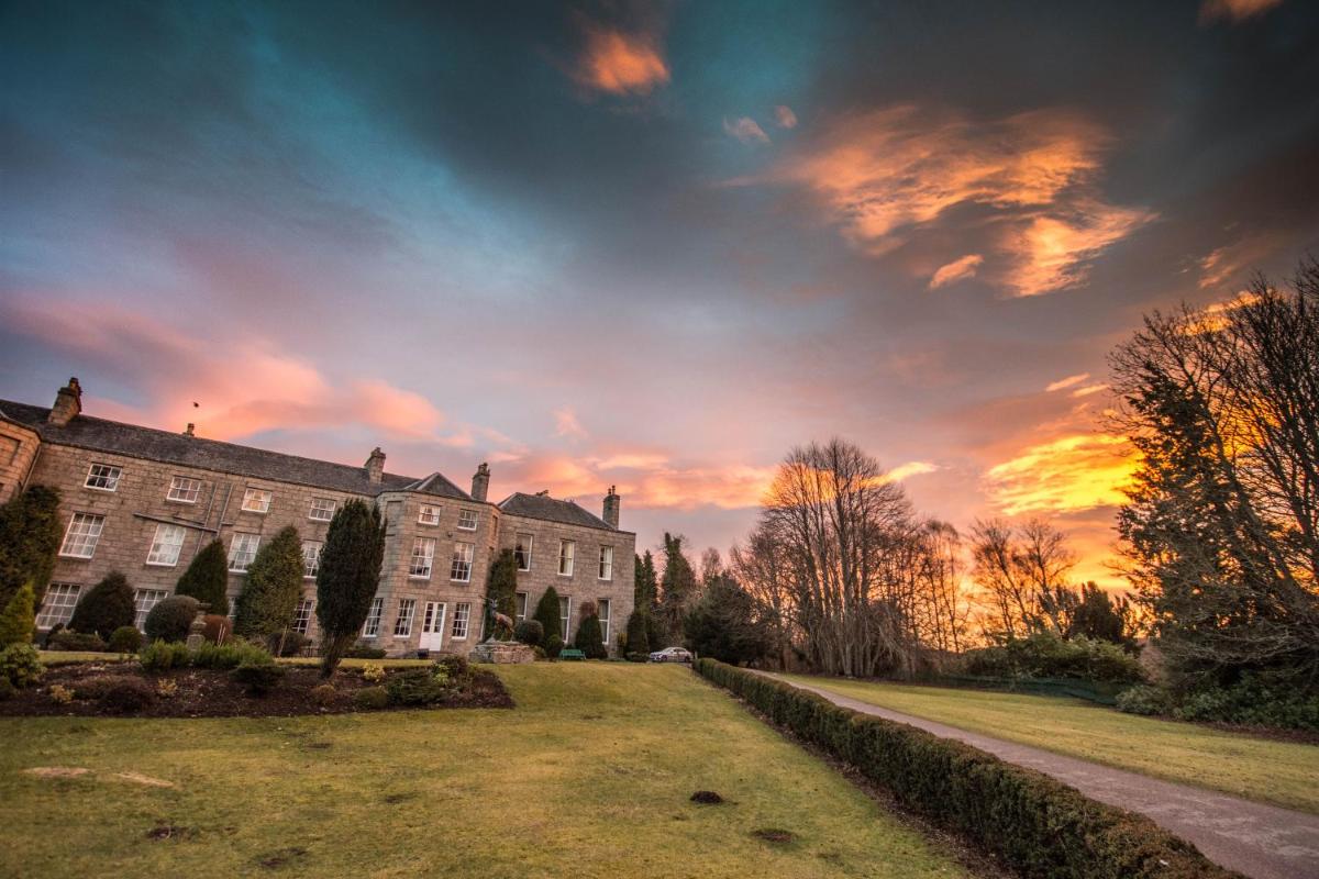 Castle Hotel
