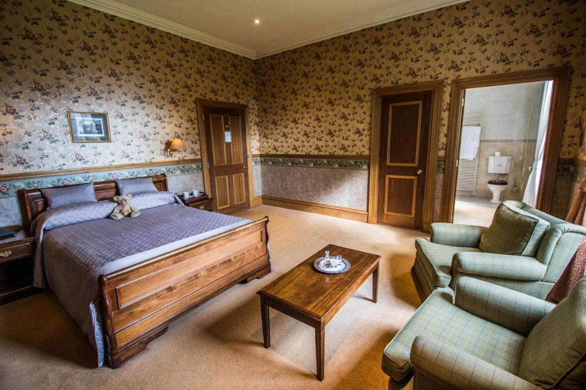 Castle Hotel