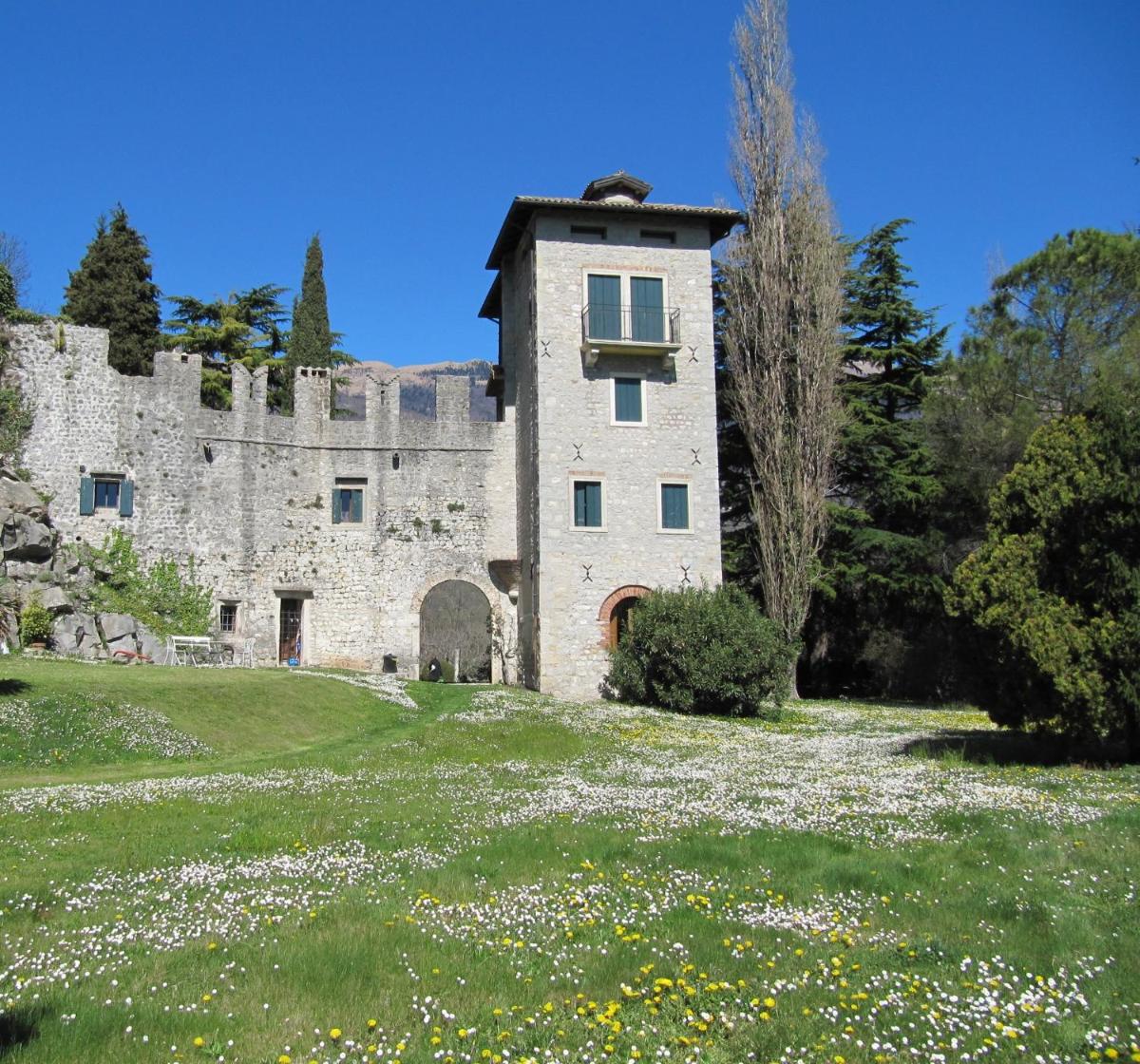 Castrum di Serravalle