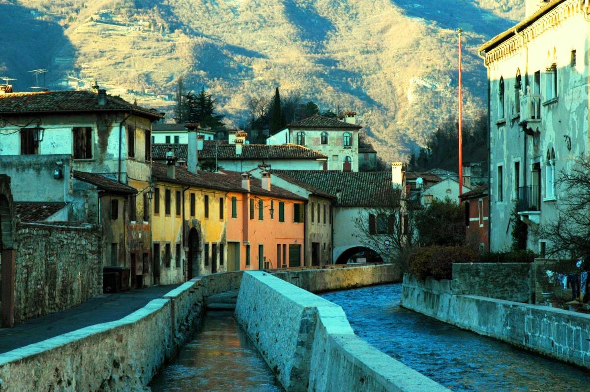 Castrum di Serravalle