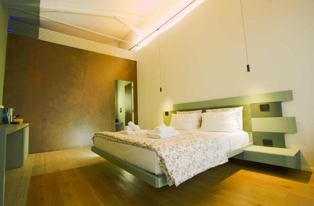 Cave Ox Rooms