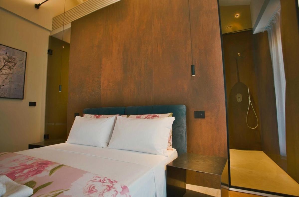 Cave Ox Rooms