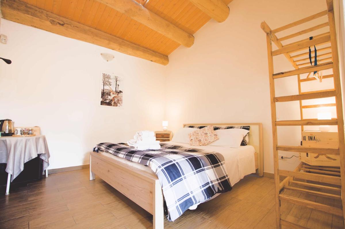 Cave Ox Rooms