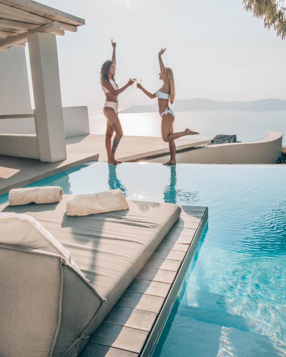 Cavo Tagoo Santorini