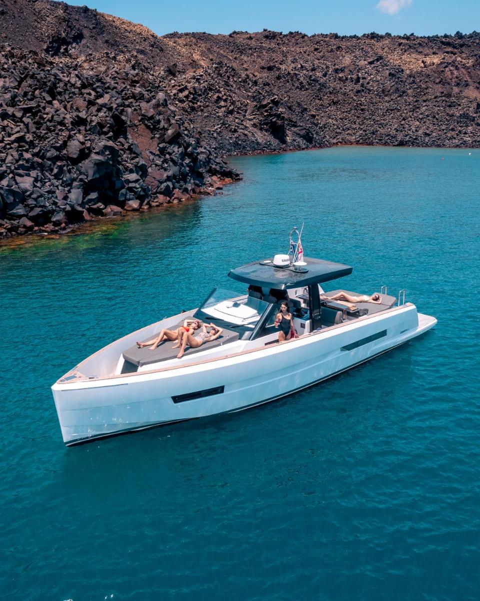 Cavo Tagoo Santorini