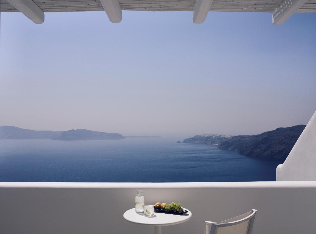 Cavo Tagoo Santorini