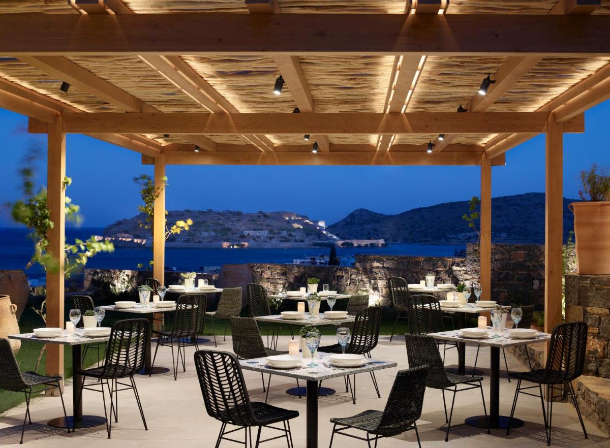 Cayo Exclusive Resort & Spa