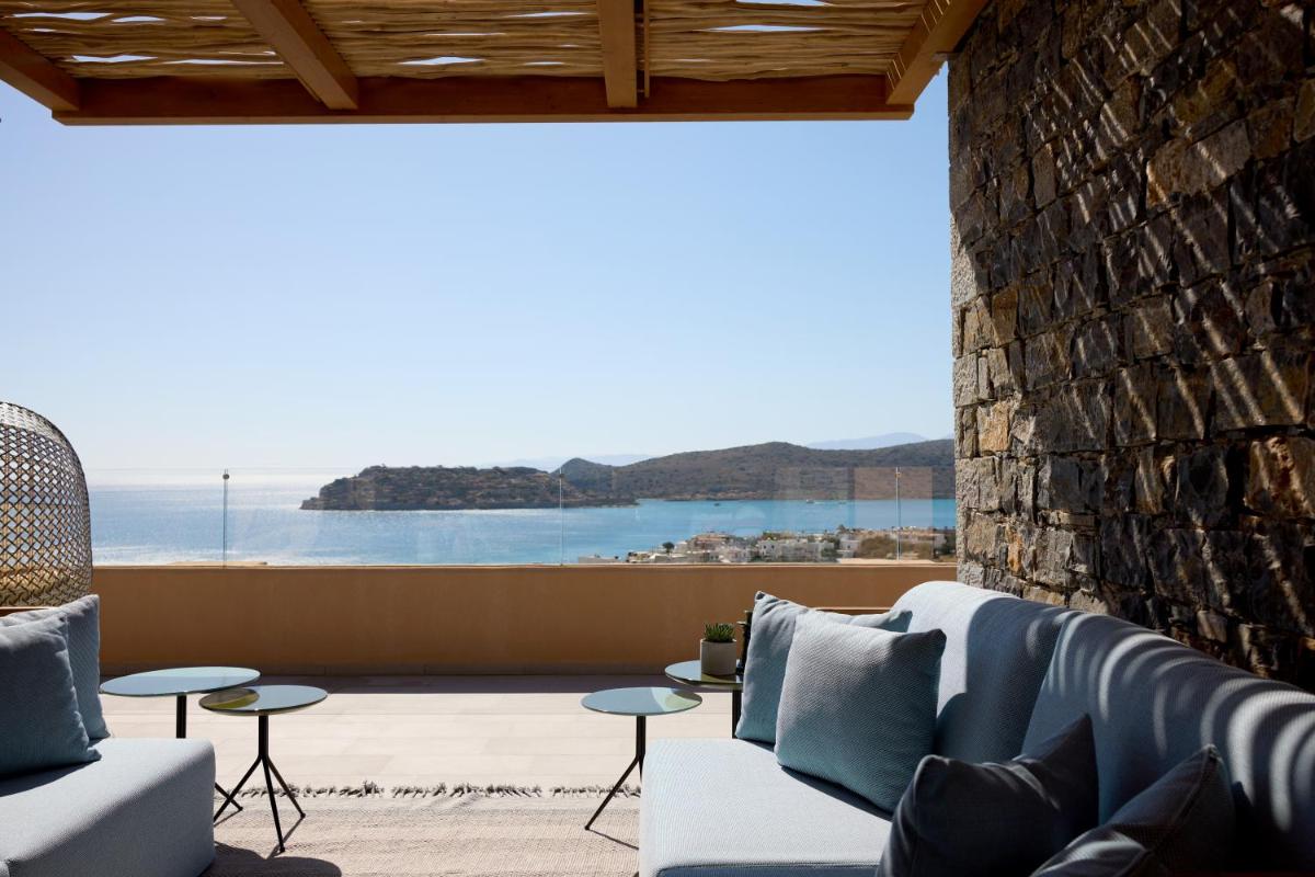 Cayo Exclusive Resort & Spa