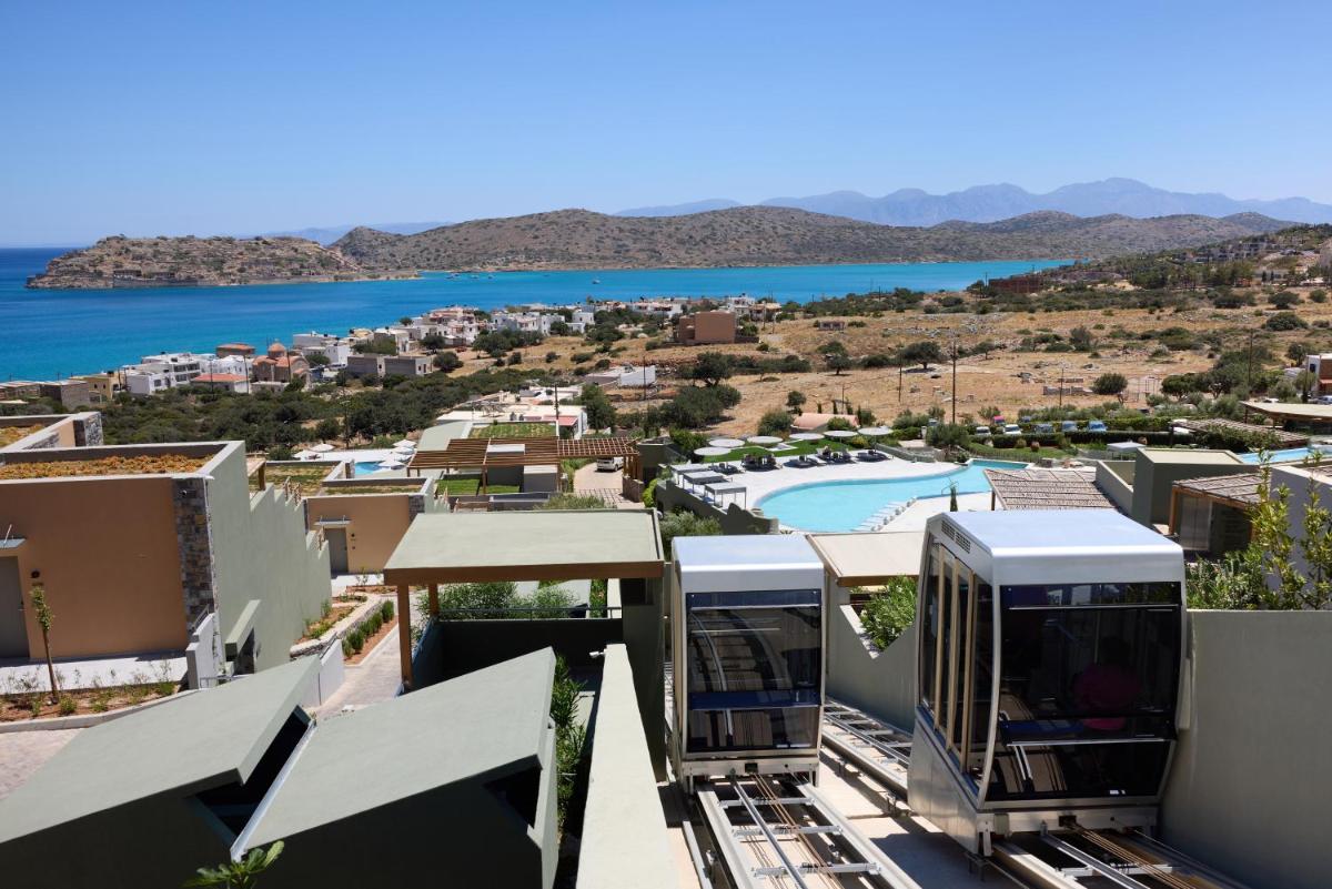 Cayo Exclusive Resort & Spa