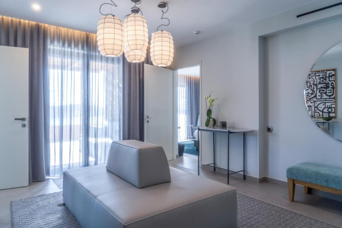 Cayo Exclusive Resort & Spa