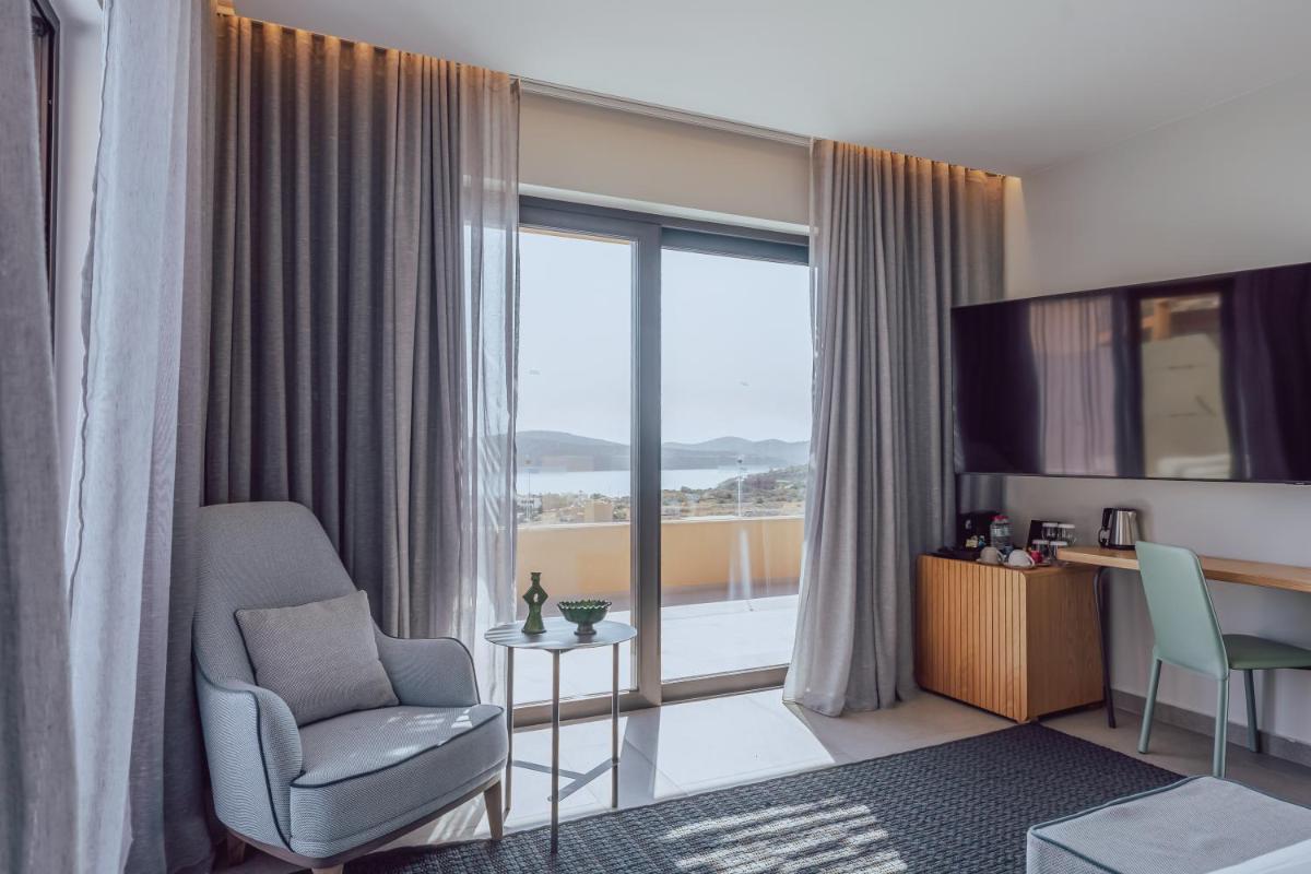 Cayo Exclusive Resort & Spa