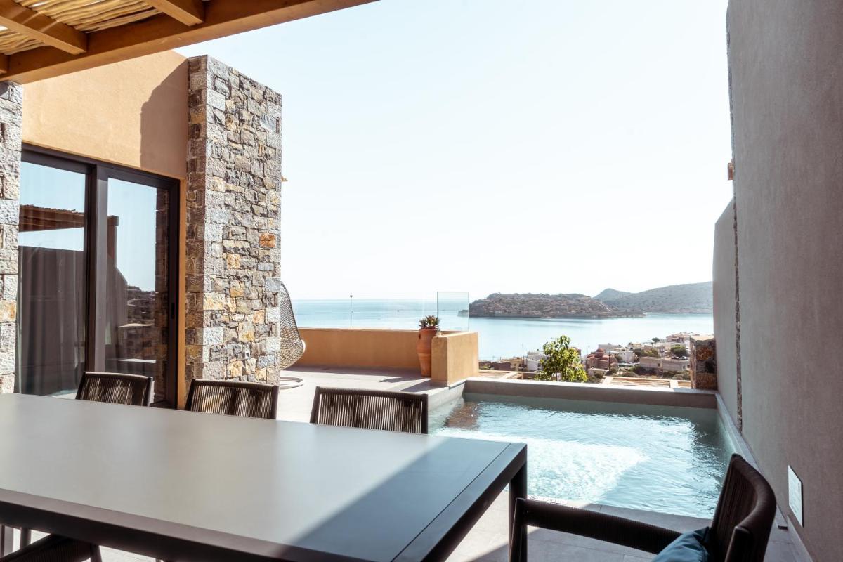 Cayo Exclusive Resort & Spa